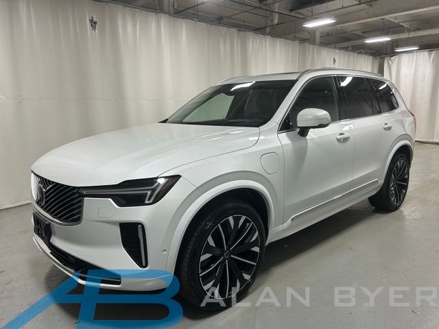 2025 Volvo XC90 Recharge T8 Ultra Bright Theme 7-Passenger eAWD