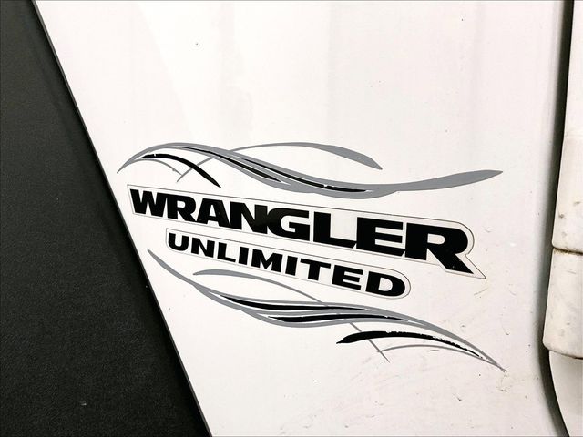 2016 Jeep Wrangler Unlimited Rubicon White at Luther Ford