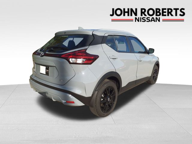 2023 Nissan Kicks SV 15