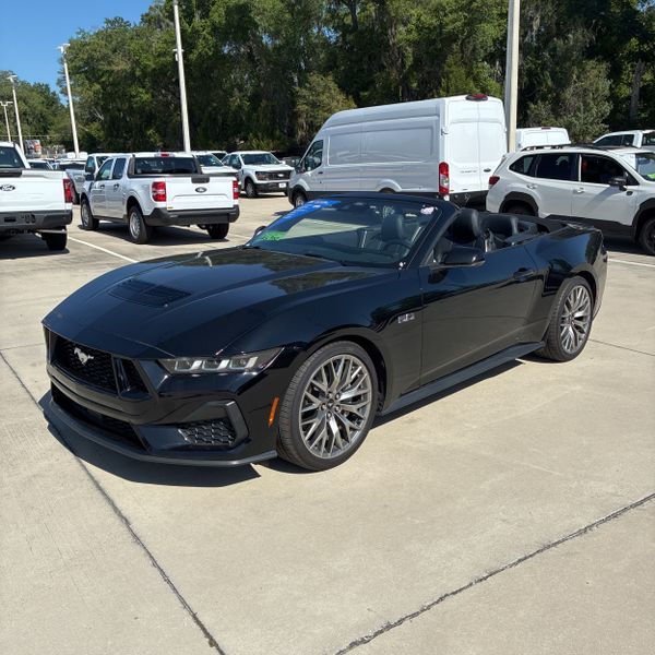 2025 Ford Mustang GT Premium