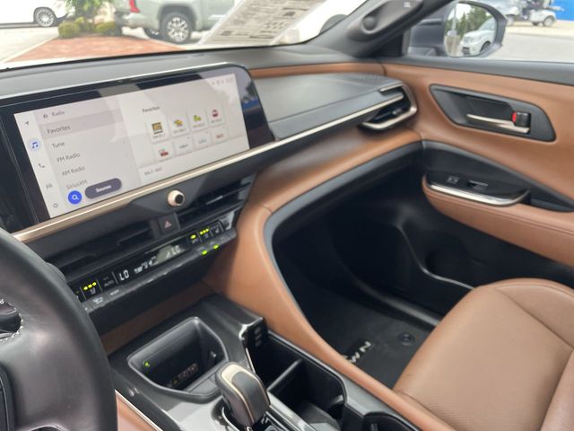 Used 2025 Toyota Crown Signia SUV