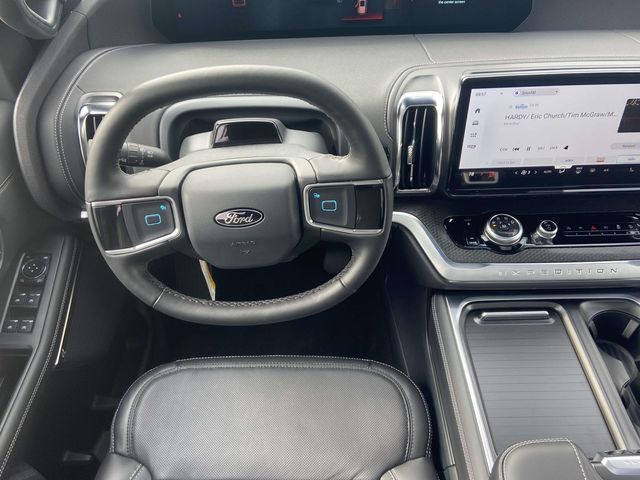 New 2026 Silver Ford Platinum image 9