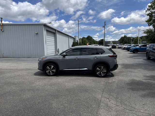 Used 2022 Gray Nissan SL image 8