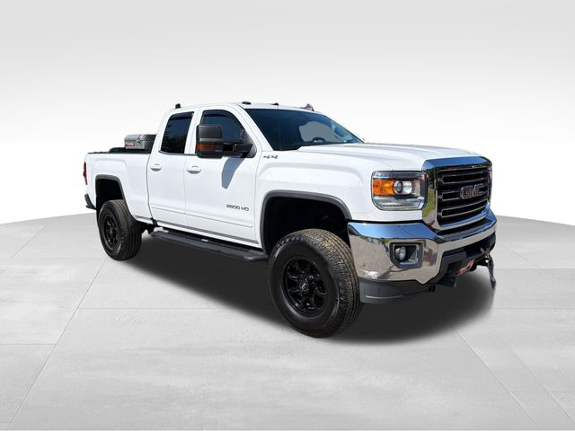Summit White 2018 GMC Sierra 2500HD Pickup Truck Four-Wheel Drive 6-Speed Automatic Overdrive