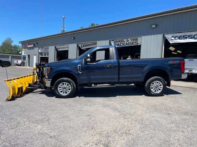 2019 Ford F-250SD XLT - Blue exterior view 4