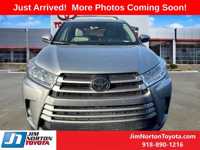 2018 Toyota Highlander XLE 3