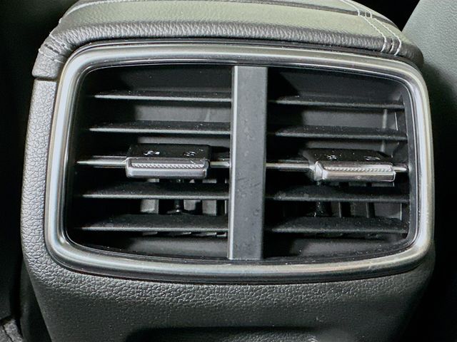 Thumbnail: 2026 Genesis G70 - 25