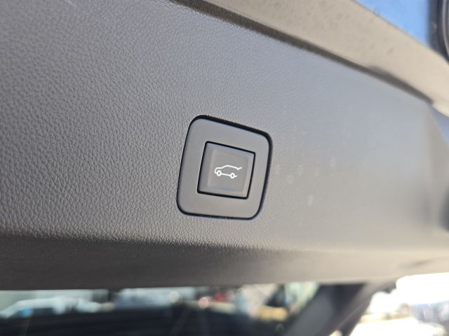 2024 Buick Encore GX Avenir:C02570