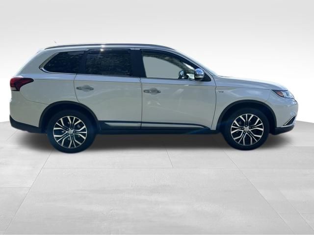 used 2016 Mitsubishi Outlander car, priced at $12,999