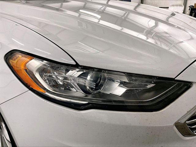 2018 Ford Fusion SE White at Klick Lewis Buick Chevrolet
