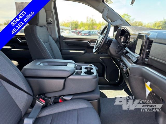 2023 Chevrolet Silverado 1500 LT photo