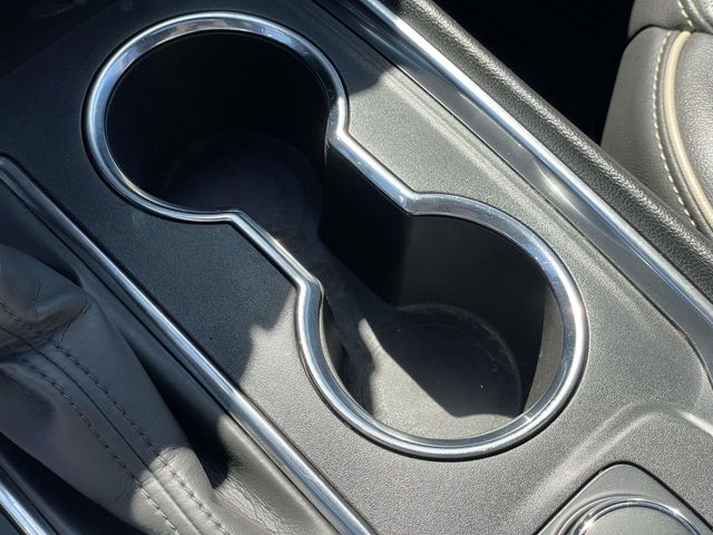 Used 2023 White Chevrolet Premier image 31