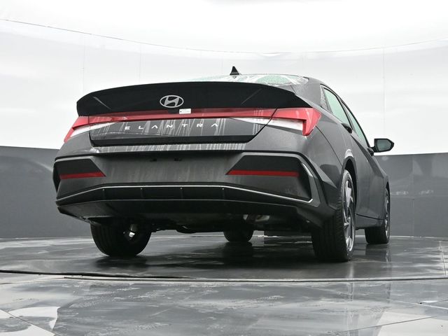 2025 Hyundai Elantra SEL 33