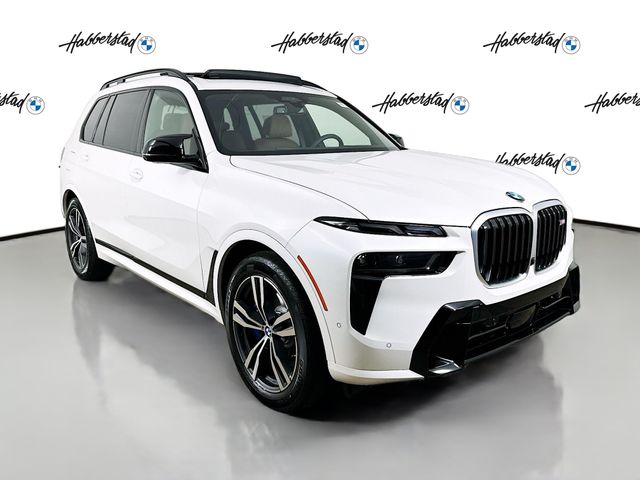 2025 BMW X7 M60i 38