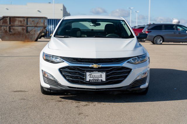 2019 Chevrolet Malibu LT 2