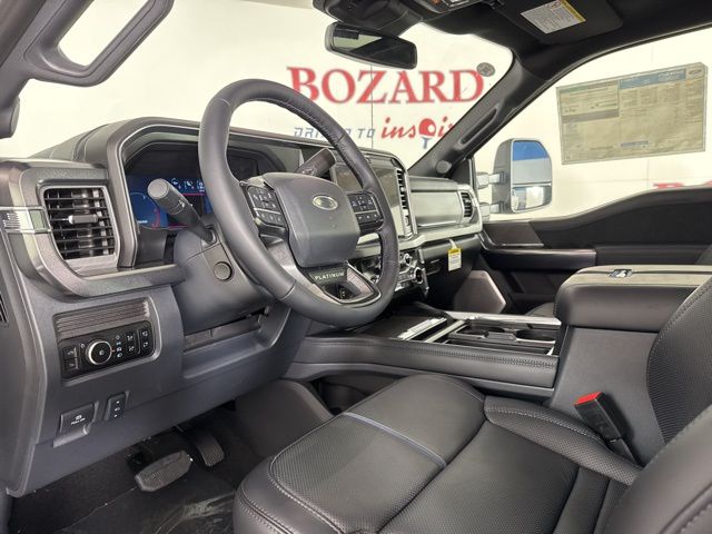 2025 Star White Metallic Tri-Coat Ford Super Duty F-350 SRW Platinum 4X4 Truck