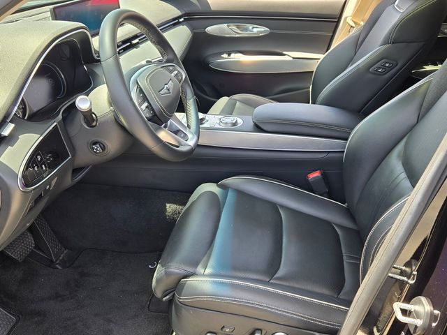 2025 Genesis Gv70 - $42,897