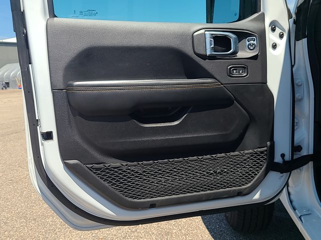 Used 2025 Jeep Wrangler SUV
