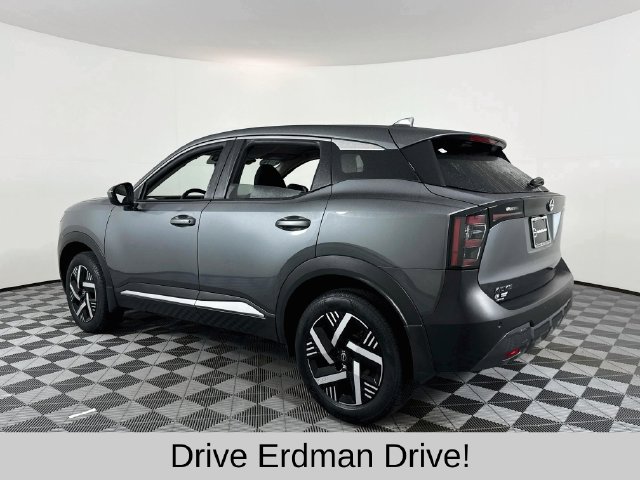 Used 2025 Nissan Kicks SUV