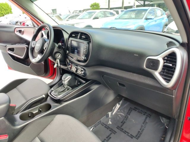 2022 Kia Soul LX 20