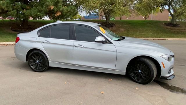 2017 BMW 3 Series 320i xDrive 9