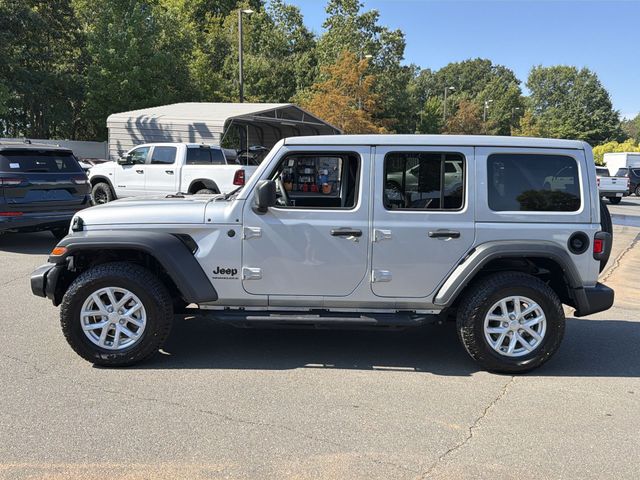 Used 2023 Silver Jeep Sport S image 10