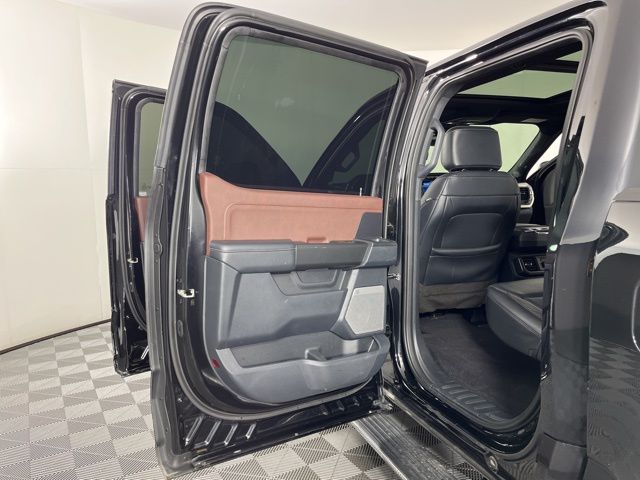 2023 Agate Black Metallic Ford F-150 Lariat 4X4 Truck