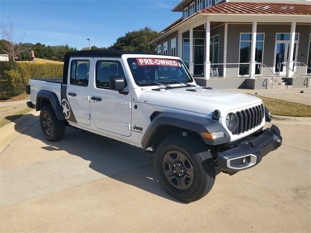 Used 2024 White Jeep Sport image 8