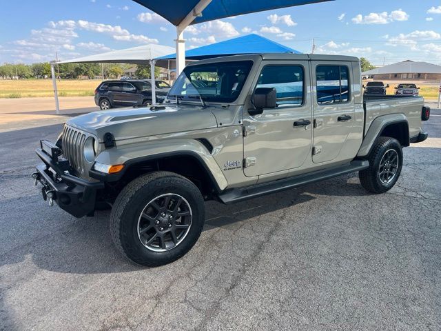  2020 Jeep Gladiator Overland Crew Cab 4WD   
