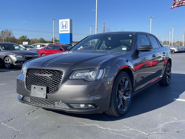 2022 Chrysler 300 S 6