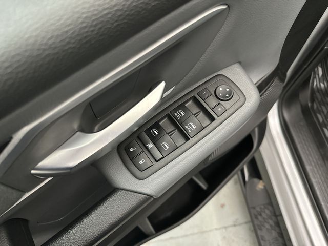 Used 2022 Silver Ram Big Horn/Lone Star image 17