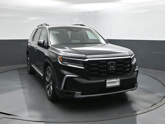 Used 2025 Honda Pilot SUV