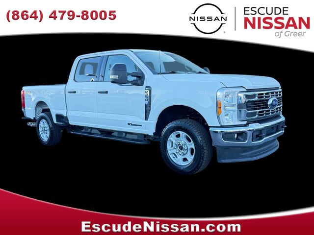 2025 Ford F-250 Super Duty XLT Crew Cab 4WD