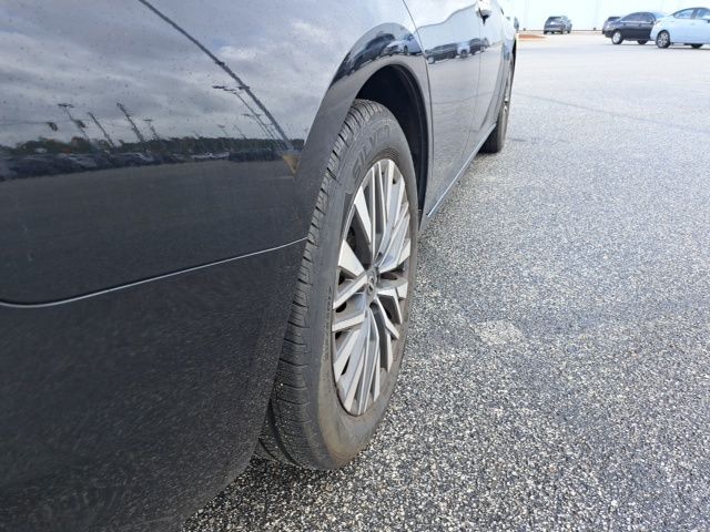 Used 2024 Black Nissan 2.5 SV image 5