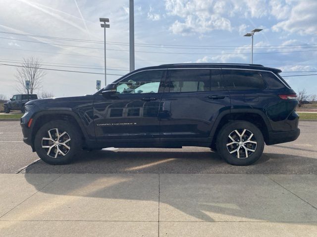 2023 Jeep Grand Cherokee L Limited - Midnight Sky exterior view 8