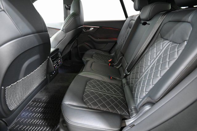 Certified Used 2022 Gray Audi 4.0T Prestige image 9