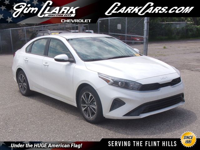 2024 Kia Forte LXS FWD