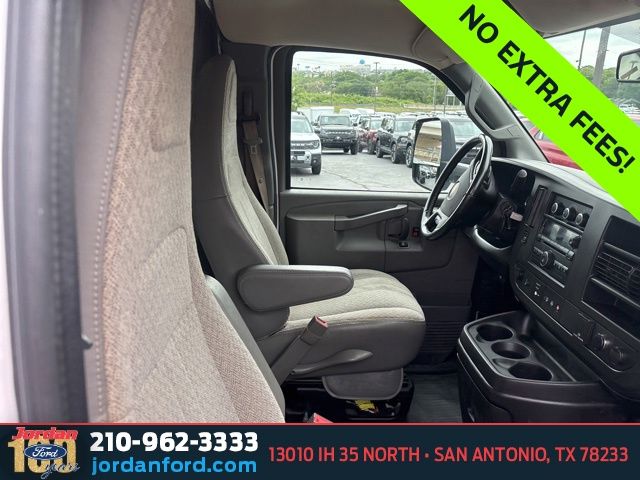 Used Car 2020 Chevrolet Express 3500  Work Van For Sale Under $30,000 In San Antonio, Texas