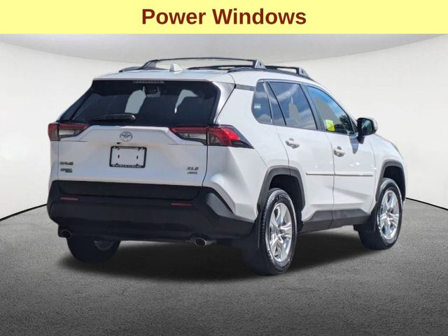 2021 Toyota RAV4 XLE 5