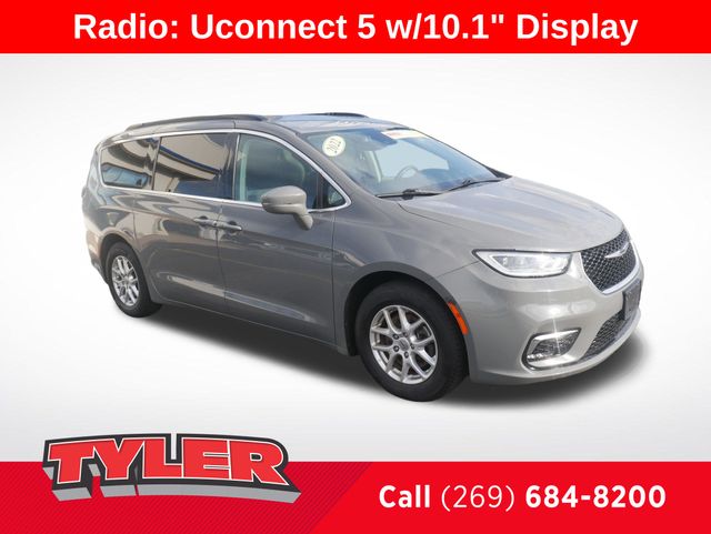 Ceramic Gray Clearcoat 2022 Chrysler Pacifica Minivan Front-Wheel Drive 9-Speed Automatic