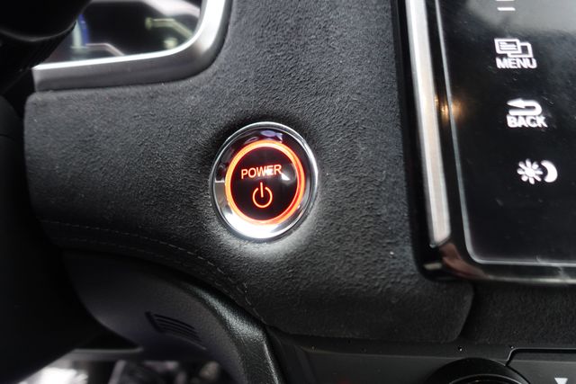 used 2018 Honda Clarity Plug-In Hybrid car, priced at $9,399