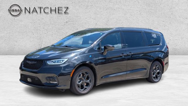 2024 Chrysler Pacifica Hybrid Select FWD