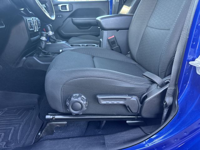 Used 2020 Blue Jeep Unlimited Sport S image 13