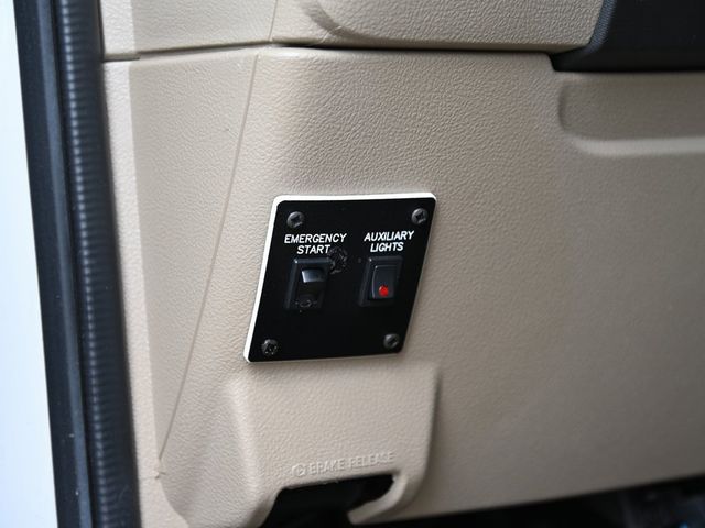 2016 Ford E-450 Cutaway 