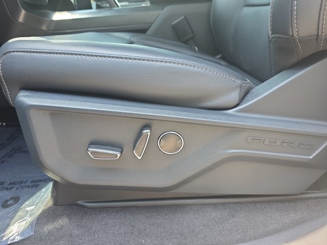 New 2026 Oxford White Ford Lariat® image 29