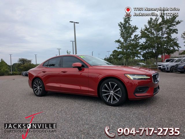 2021 Volvo S60 T5 Momentum FWD