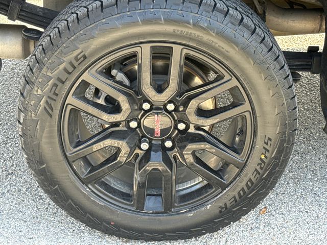 Used 2022 Black GMC AT4X image 10