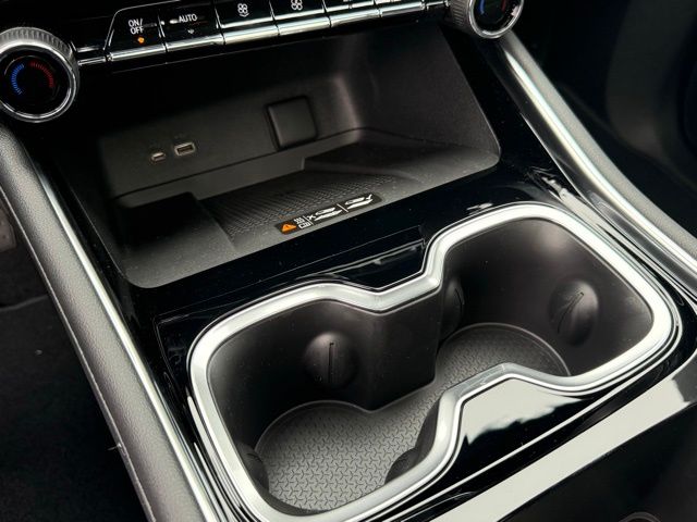 new 2026 Chevrolet Traverse car, priced at $48,015