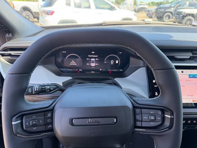 new 2026 Jeep Cherokee car, priced at $38,580