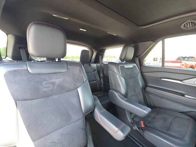2025 Ford Explorer ST:168552A